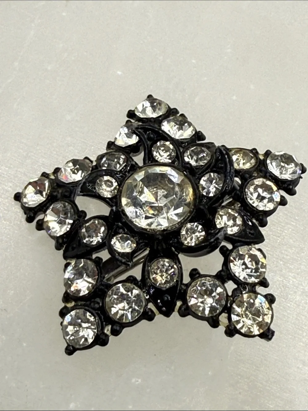 Vintage Starburst  Star rhinestone Pin Brooch - Black Metal unusual piece